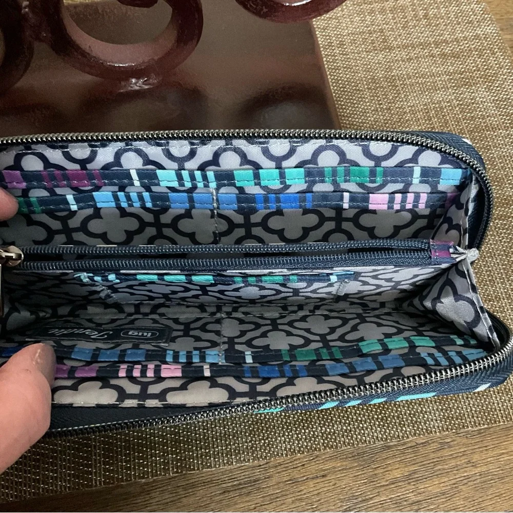 Lug Tendu RFID Wallet. Love Stripe Multi. NWOT - Picture 7 of 9